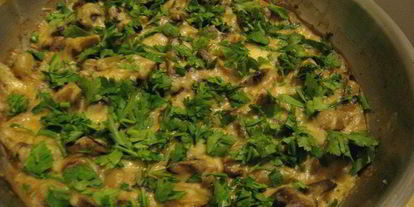 Шаг 1: шампиньонов запеченных под сметанно-сырным соусом