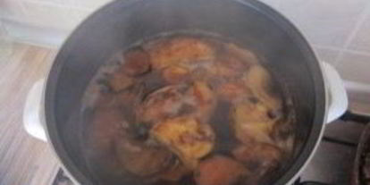 Шаг 1: вареных рыжиков