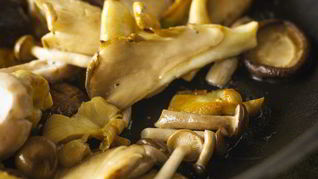 Рецепт Жареных груздей с овощами