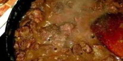 Шаг 8: гуляша из баранины с подливкой