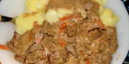 Шаг 4: гуляша из говядины со сметаной