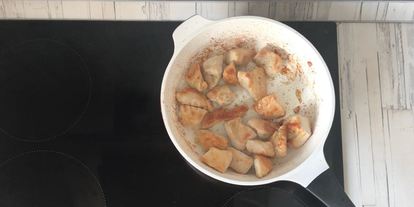 Шаг 2: гуляша из индейки с подливкой