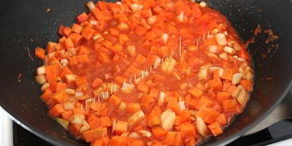 Шаг 4: гуляша из картофеля и чечевицы