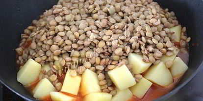 Шаг 5: гуляша из картофеля и чечевицы