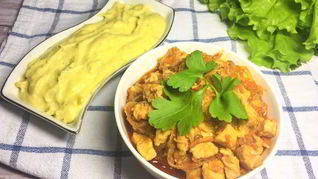 Рецепт Гуляша из курицы с пюре из цветной капусты