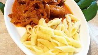 Рецепт Гуляша из курицы со свежей капустой