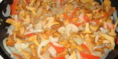 Шаг 3: гуляша из лисичек