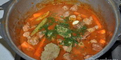 Шаг 7: гуляша из свинины с вином