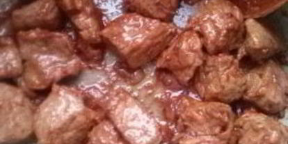 Шаг 1: гуляша по-венгерски с клецками