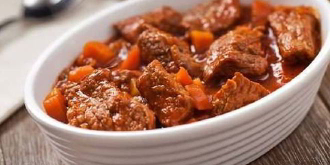 Рецепт гуляша с красным вином