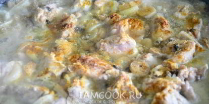 Шаг 7: куриного гуляша с грибами в соусе