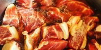 Шаг 1: свиного гуляша в кисло-сладком соусе