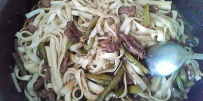 Шаг 3: китайской лапши с говядиной в соусе терияки