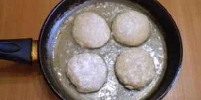 Шаг 8: домашних мясных котлет