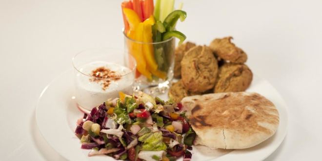 Рецепт фитнеса-фалафеля с питой и овощами