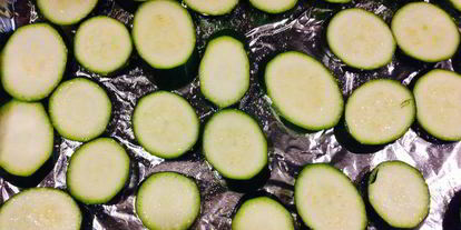 Шаг 1: котлеток на подушке из цукини