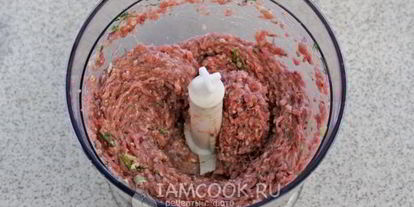 Шаг 5: котлет из фарша в мультиварке