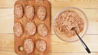 Рецепт Куриных котлет с овсяными хлопьями