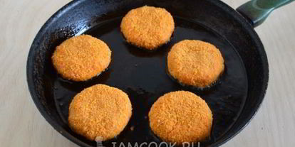 Шаг 7: морковных котлет с манкой