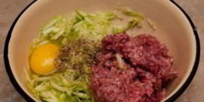 Шаг 1: мясных котлет с кабачками
