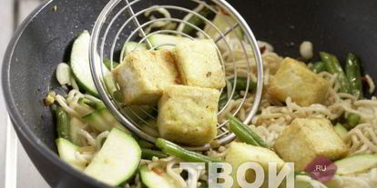 Шаг 7: лапши с овощами