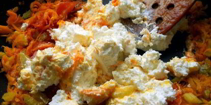 Шаг 5: лазанья из ржаных блинчиков с курицей, томатами и базиликом