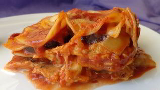 Рецепт Лазаний с баклажанами, рикоттой и моцареллой