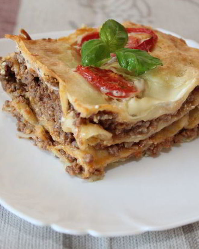 Рецепт лазаний с мясным соусом и томатами