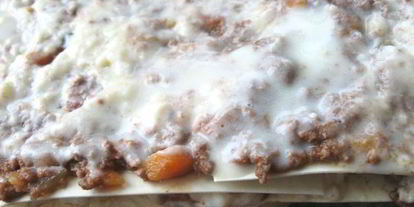 Шаг 10: лазаний с рагу болоньезе, грибами и моцареллой