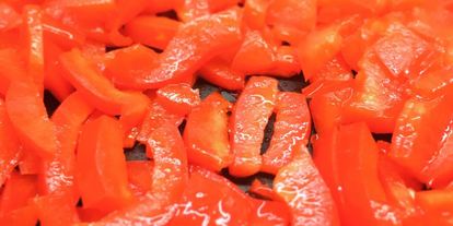 Шаг 3: лазаний с вешенками и адыгейским сыром под соусом бешамель