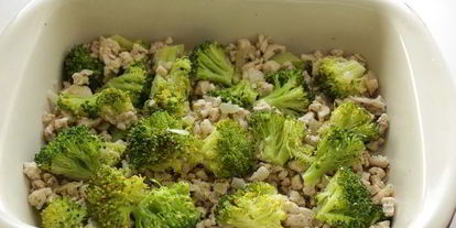 Шаг 3: гратен из макарон, куриной грудки и брокколи