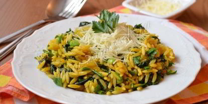 Шаг 7: пасты орзо со шпинатом