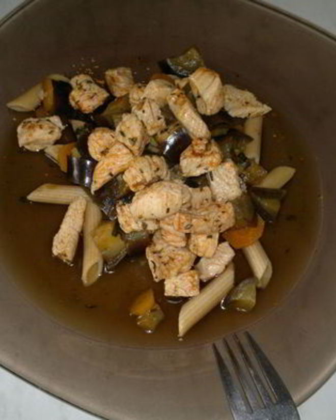 Рецепт пасты с баклажаном, морковью и грудка индейки с паприкой и чили
