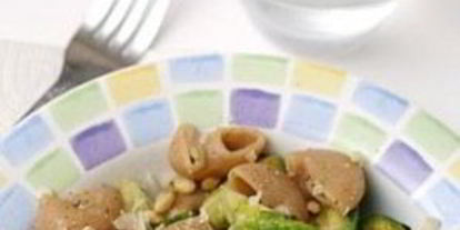 Шаг 2: пасты с брюссельской капустой и кедровыми орешками