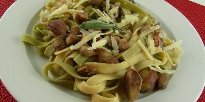 Рецепт Пасты с каштанами, грибами и шалфеем