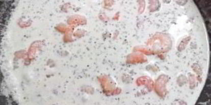 Шаг 5: пасты с креветками под соусом