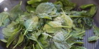 Шаг 1: пасты с лососем и шпинатом