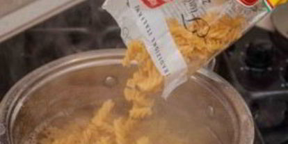 Шаг 1: пасты с лососем в сливочном соусе