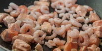 Шаг 2: пасты с лососем в сливочном соусе