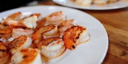 Шаг 1: пасты с морепродуктами и помидорами