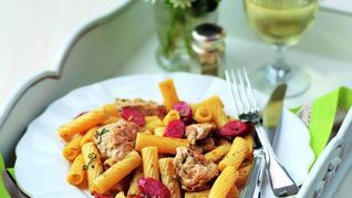 Рецепт Пасты с цесаркой, колбасками и шалфеем