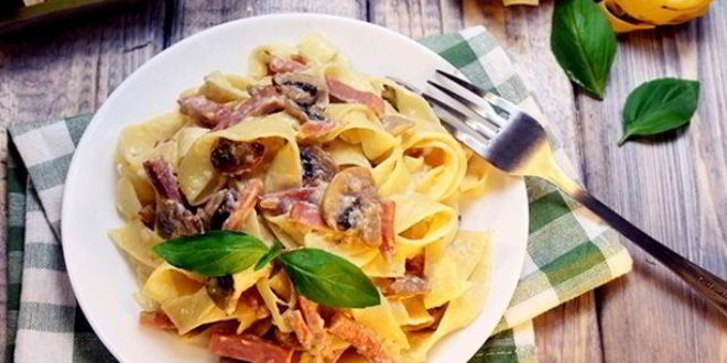 Рецепт пасты с ветчиной и грибами