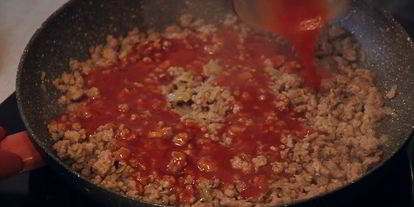 Шаг 9: спагетти под соусом болоньезе