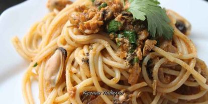 Шаг 4: спагетти с соусом из мидий