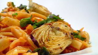 Рецепт Тальятелле с нежнейшим томатным соусом и жареными артишоками