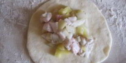 Шаг 2: мантов с картошкой и салом