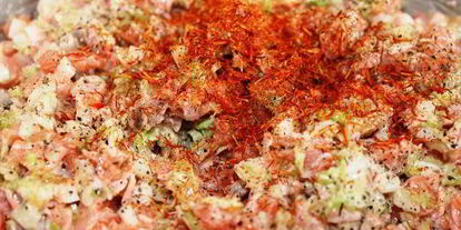 Шаг 5: мантов с семгой и шафраном