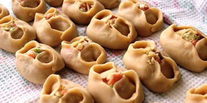 Шаг 9: мантов с семгой и шафраном