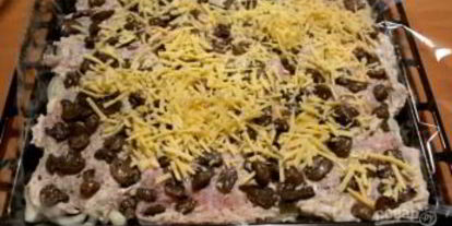 Шаг 6: мяса по-французски с грибами и сыром