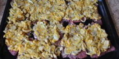 Шаг 3: мяса по-французски со свининой и грибами